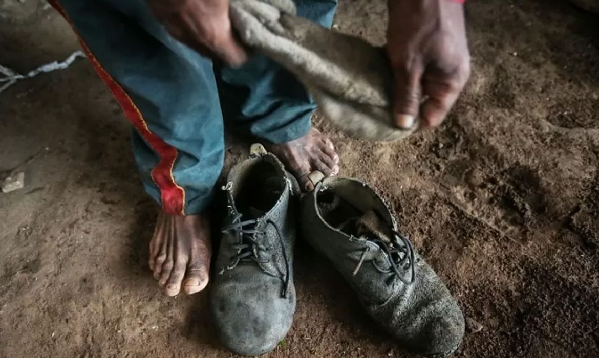 EUA investigam 60 países por omissão no combate ao trabalho escravo