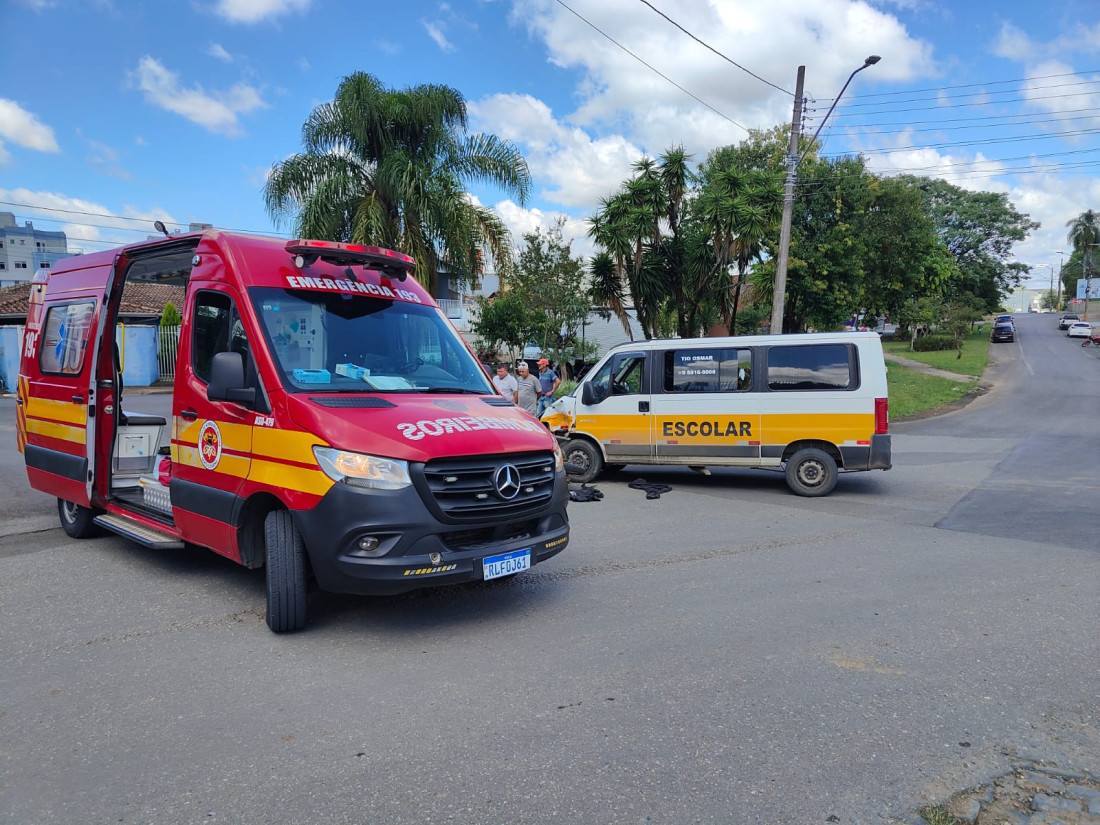 Vítima foi socorrida pelos Bombeiros e encaminhada ao hospital