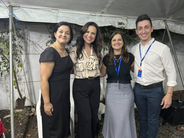 r&ecirc;s Barras Impulsiona Desenvolvimento Econ&ocirc;mico com Inaugura&ccedil;&atilde;o da Escola de Neg&oacute;cios.