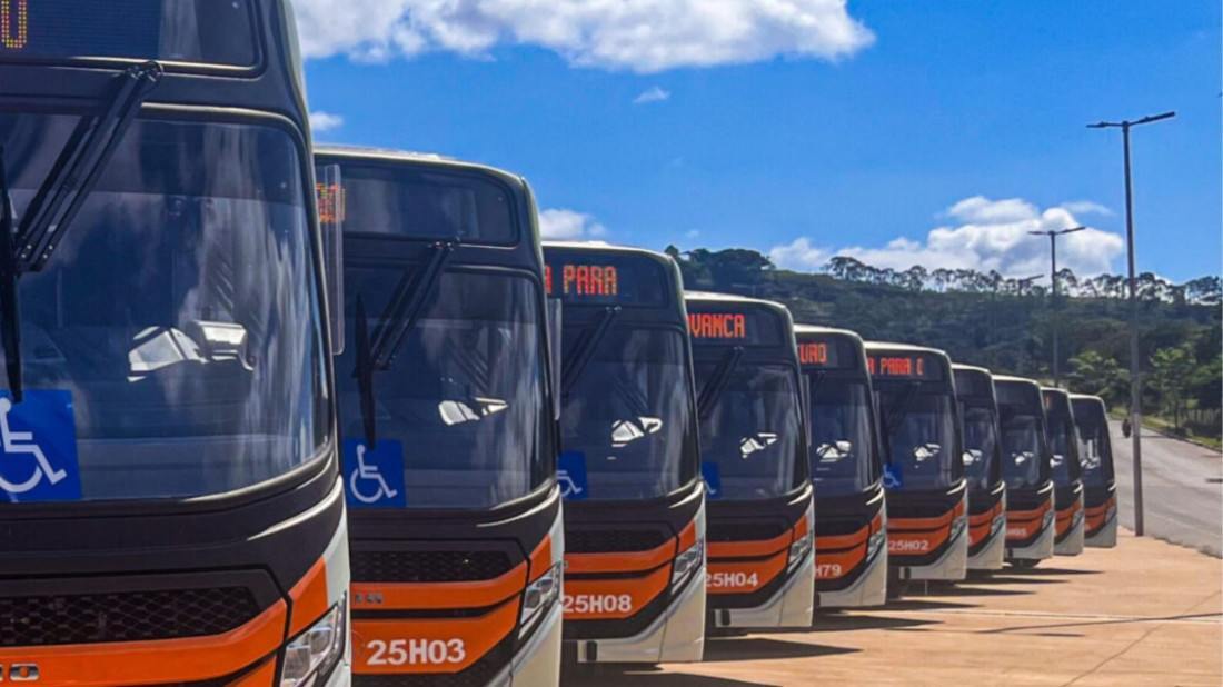 Parada de ônibus, final de semana_Canoinhas