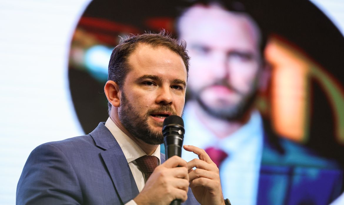 Durigan diz ter medidas alternativas se ICMS do diesel não avançar