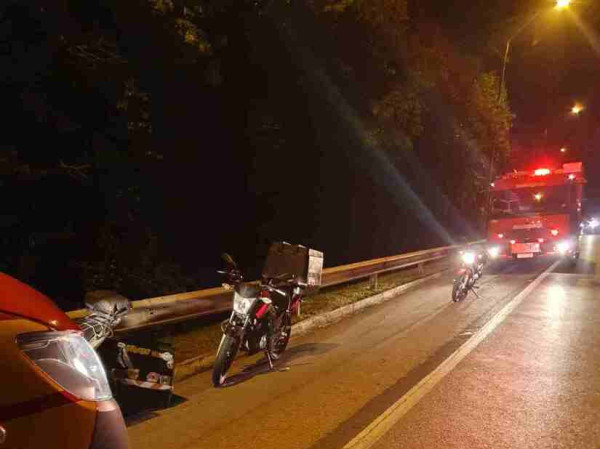 Acidente aconteceu durante a madrugada no bairro Aut&oacute;dromo