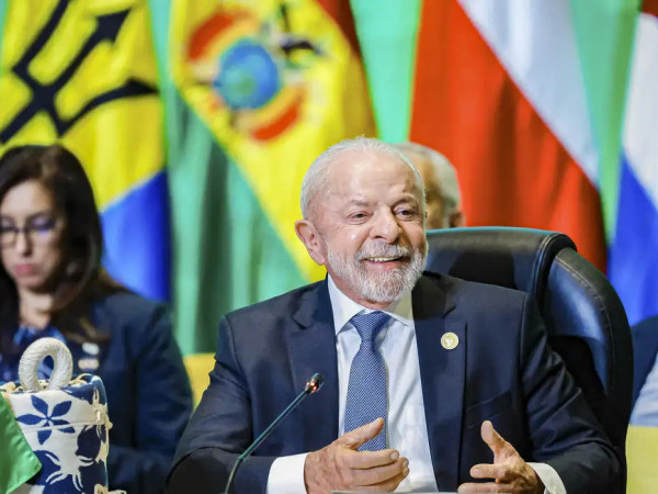 Lula defende integra&ccedil;&atilde;o regional e uso soberano de minerais cr&iacute;ticos