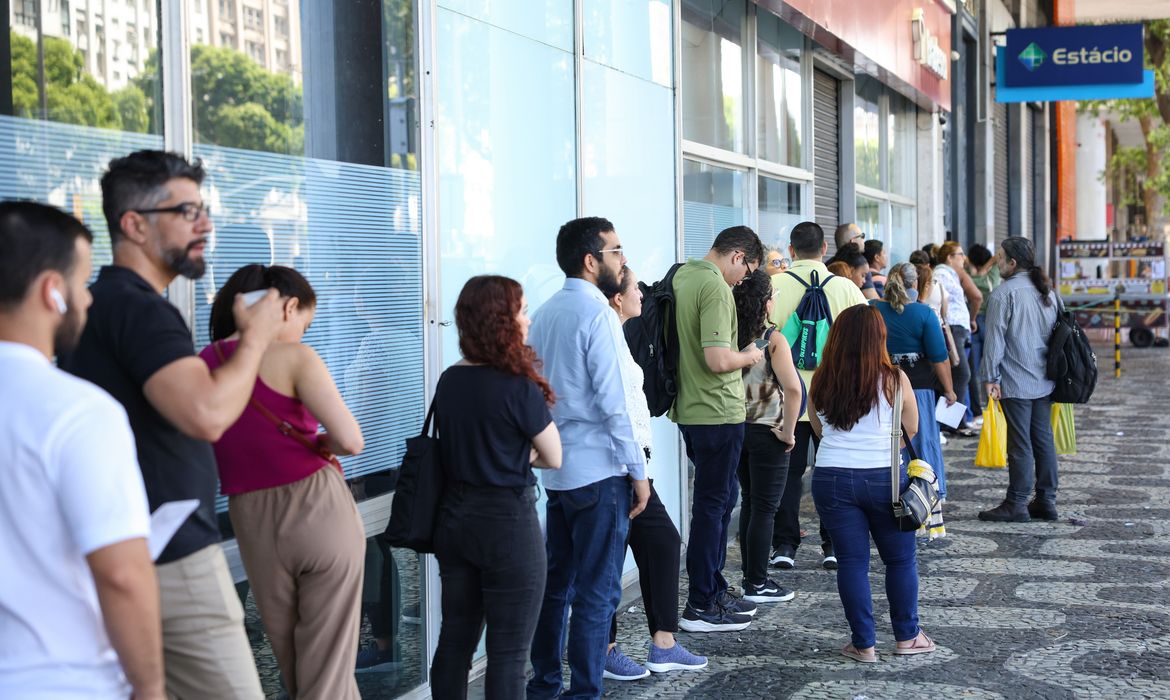 CNU 1: governo convoca 1,8 mil candidatos para vagas remanescentes