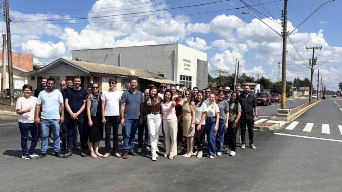 Pavimentação da Avenida Júlio Budant Neto.