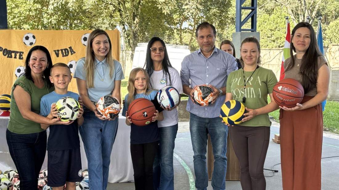 Cobertura de quadra e novos materiais esportivos no GEM Reinaldo Krüger