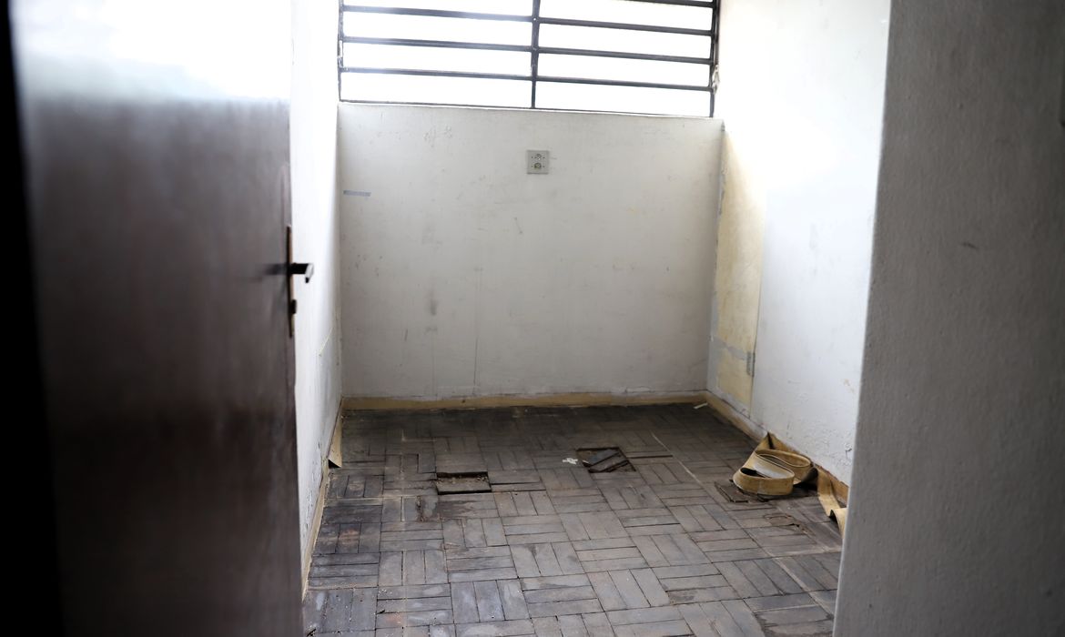 Pesquisa identifica cela em que ditadura simulou suicídio de Herzog