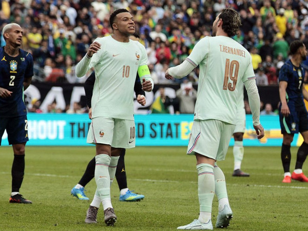 Fran&ccedil;a assume lideran&ccedil;a do ranking da Fifa; Brasil cai para 6&ordf; posi&ccedil;&atilde;o