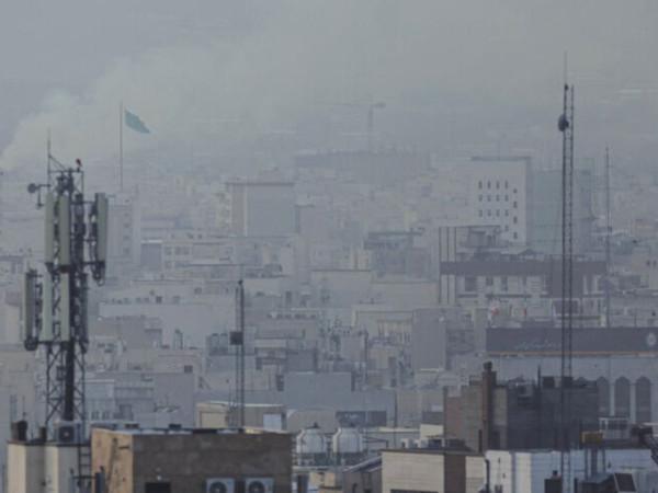 Aeronave dos EUA &eacute; abatida sobre Ir&atilde; e piloto est&aacute; desaparecido