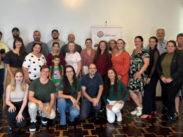 Rotas tur&iacute;sticas promove encontro