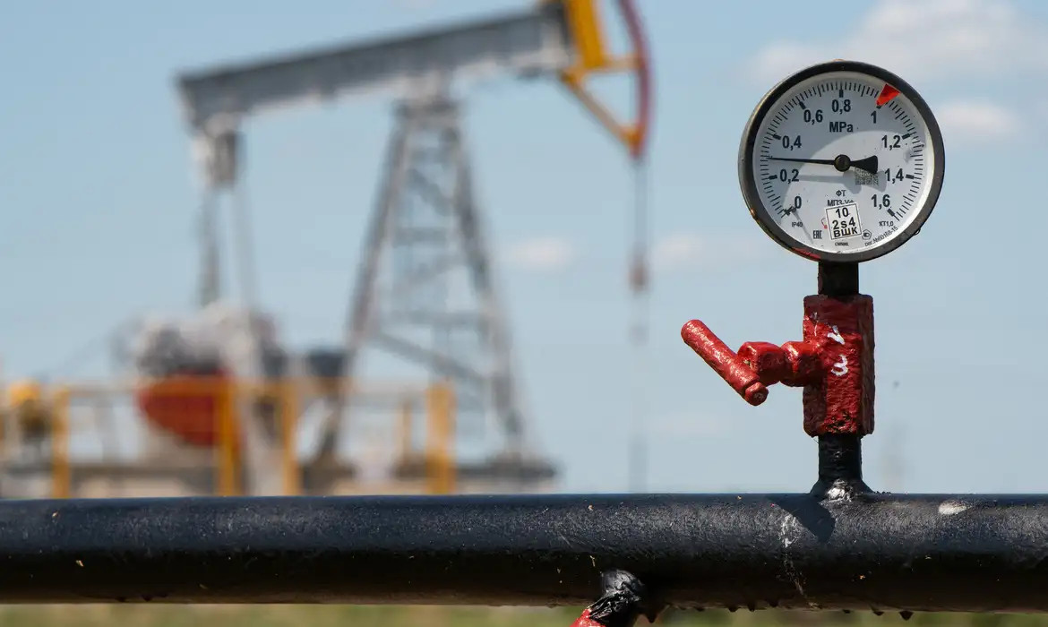 Irã retalia contra petroquímica na Arábia Saudita 