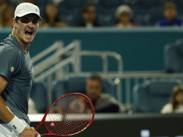 Jo&atilde;o Fonseca se garante nas oitavas do Masters 1000 de Monte Carlo