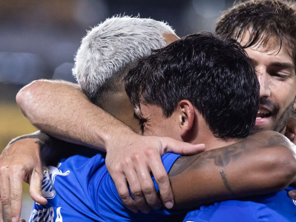 Matheus Pereira decide e Cruzeiro estreia da Libertadores com vit&oacute;ria