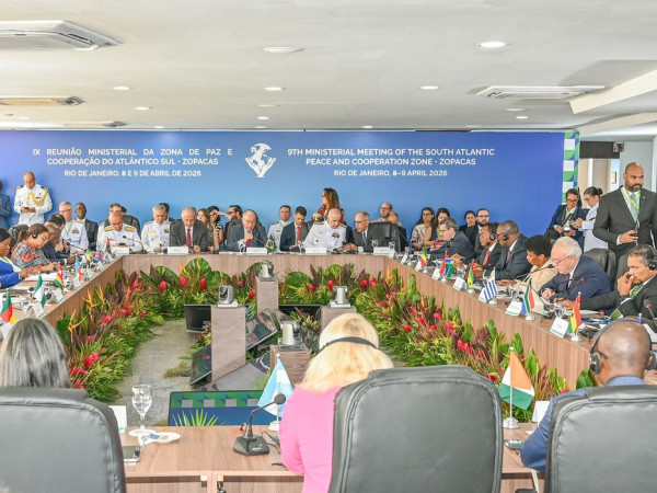 Pa&iacute;ses do Atl&acirc;ntico Sul defendem regi&atilde;o livre de guerra e arma nuclear