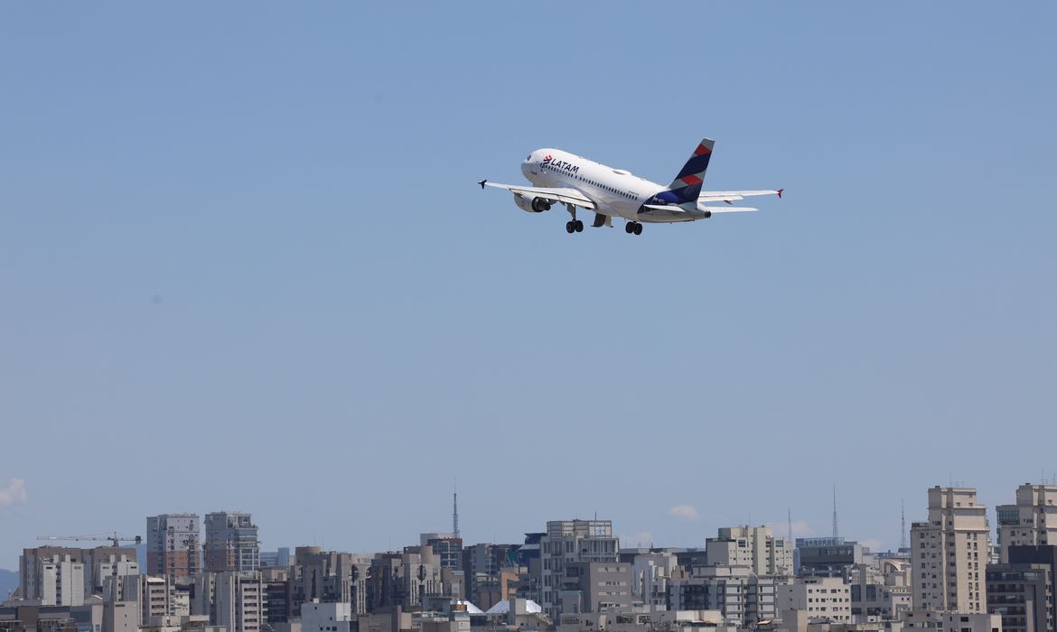 Aeroporto de Congonhas opera sem atrasos nesta sexta-feira