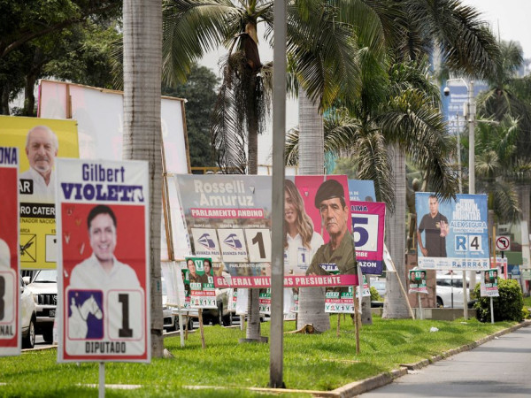 Peru vai &agrave;s urnas com 35 candidatos presidenciais e resultado incerto