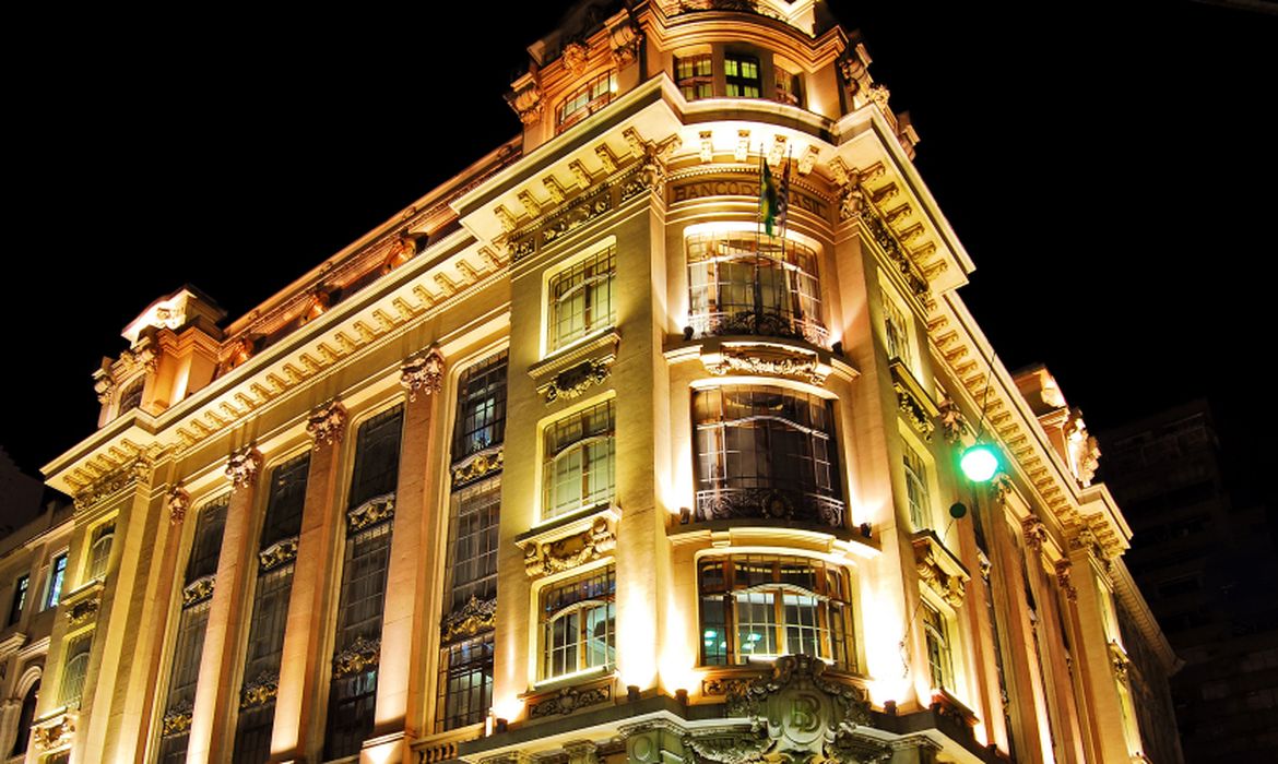 Exposição em SP propõe releitura do sertão como espaço de resistência