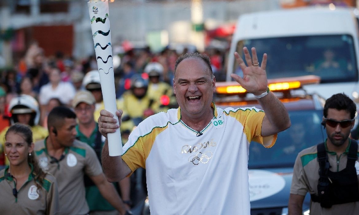 Oscar foi uma lenda do basquete mundial, diz Alckmin