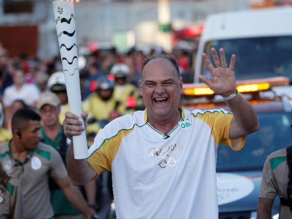 Oscar foi uma lenda do basquete mundial, diz Alckmin