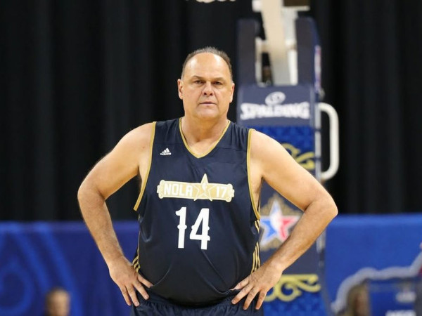 Jogador de basquete Oscar Schmidt morre aos 68 anos