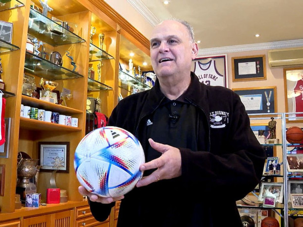 Em entrevistas, Oscar mostra rel&iacute;quias e revela &iacute;dolos do esporte