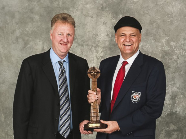 Minist&eacute;rio do Esporte lamenta morte de Oscar: "Inspirou gera&ccedil;&otilde;es"