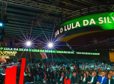 Lula fala para milhares na Espanha e pede coer&ecirc;ncia dos progressistas 