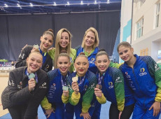 Brasil &eacute; prata com nova s&eacute;rie de 5 bolas em etapa da Copa do Mundo