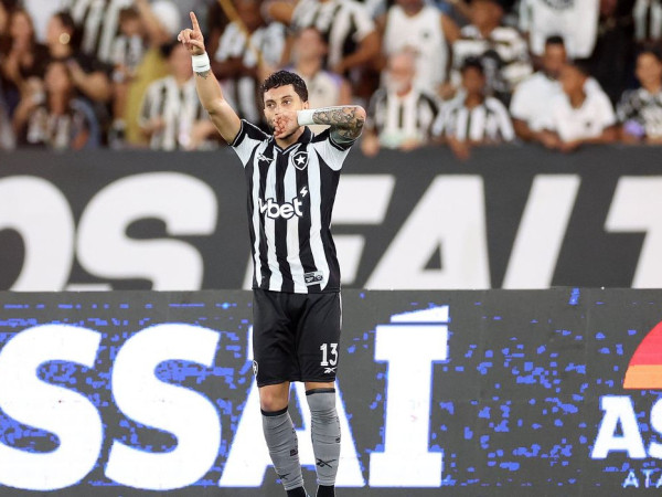 Botafogo bate Chape em jogo de abertura da 5&ordf; fase da Copa do Brasil 