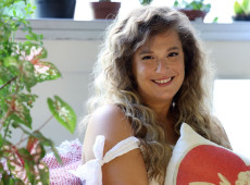 Cantora Alice Caymmi lan&ccedil;a &aacute;lbum em homenagem ao av&ocirc;