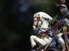 Saiba mais sobre S&atilde;o Jorge, celebrado neste 23 de abril