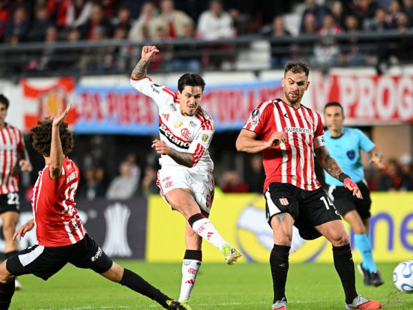 Libertadores: Flamengo segura empate com Estudiantes na Argentina