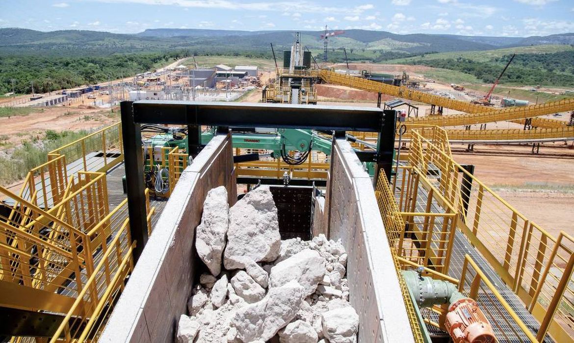 Especialistas e municípios criticam PL sobre minerais críticos 