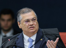 Dino manda TSE analisar poss&iacute;vel uso de emendas em campanha eleitoral