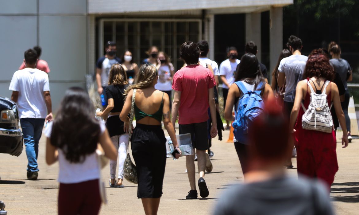 Unesco: matrículas no ensino superior mais que dobraram no mundo 