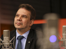 "Vamos tirar de pres&iacute;dio a marca de escrit&oacute;rio do crime, diz ministro