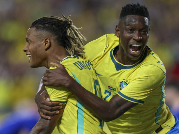 Venda geral de ingressos de jogo de despedida da sele&ccedil;&atilde;o come&ccedil;a quinta
