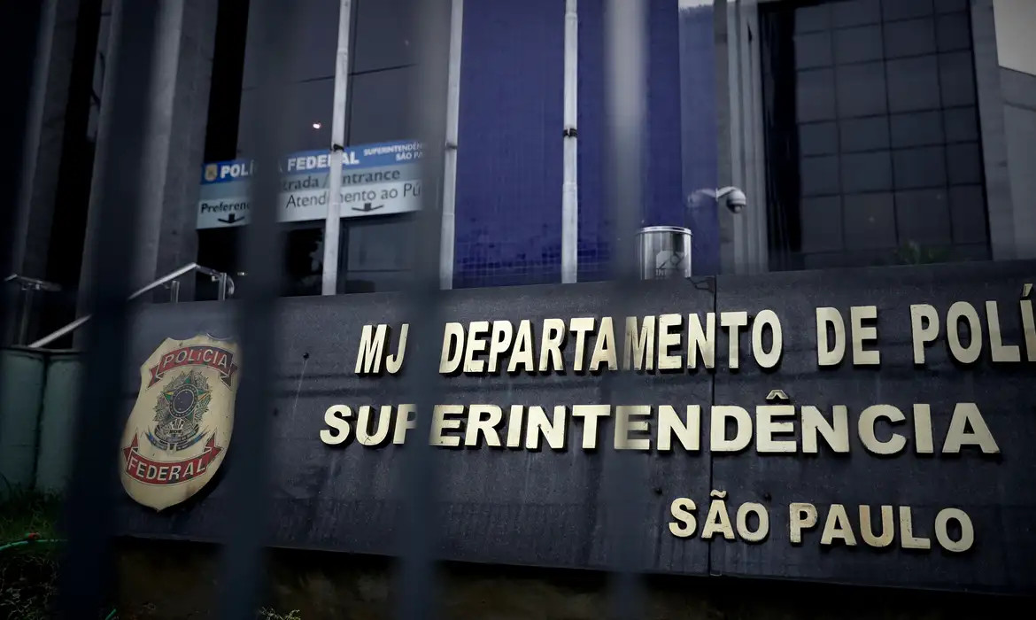 Pai de Daniel Vorcaro é preso na 6ª fase da operação Compliance Zero