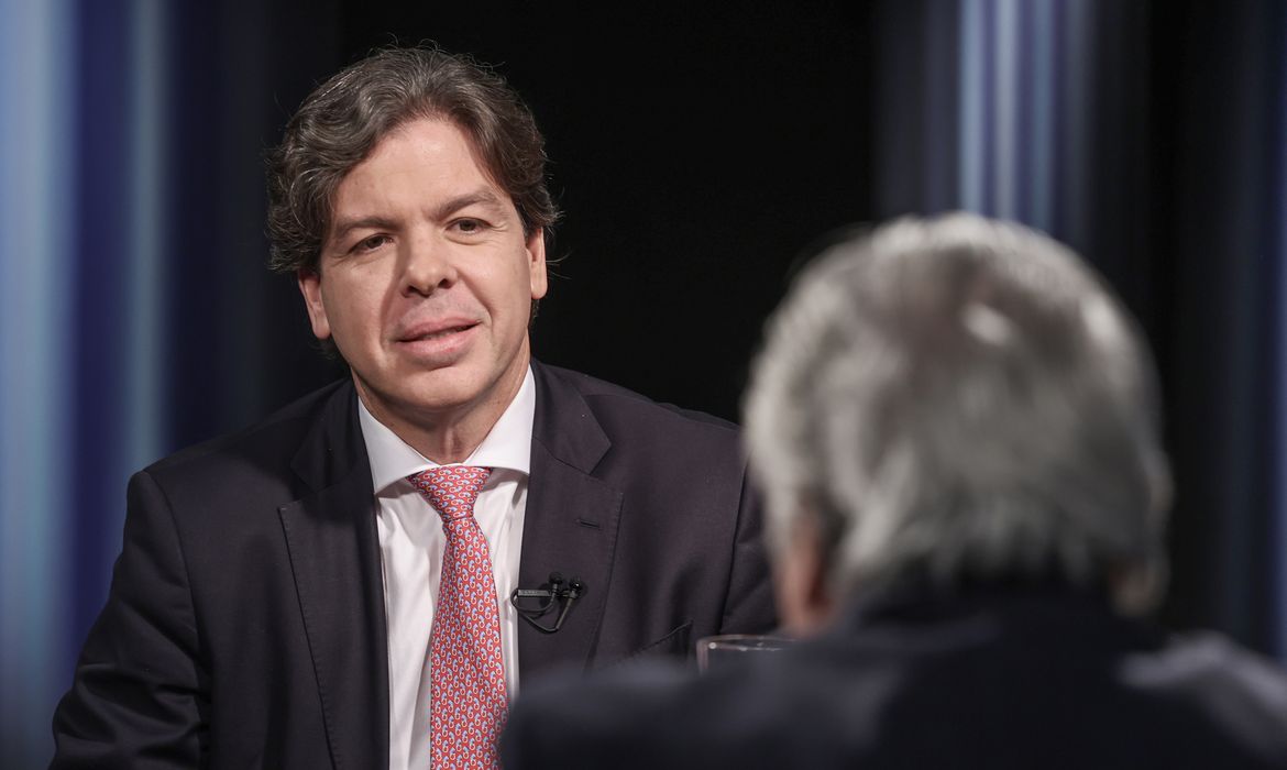 Na Mesa com Datena recebe nesta terça o ministro das Comunicações 