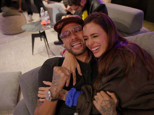 Confiante no hexa, Neymar projeta &uacute;ltima Copa do Mundo da carreira 