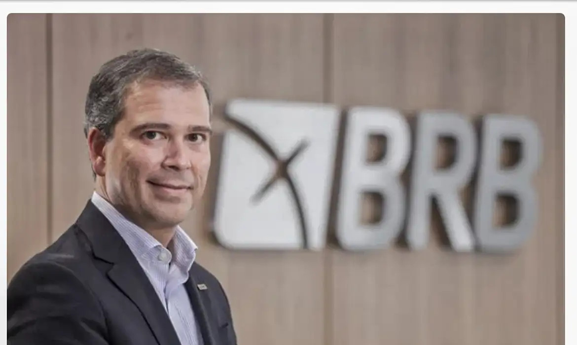 Caso Master: Advogado deixa defesa de ex-presidente do BRB 