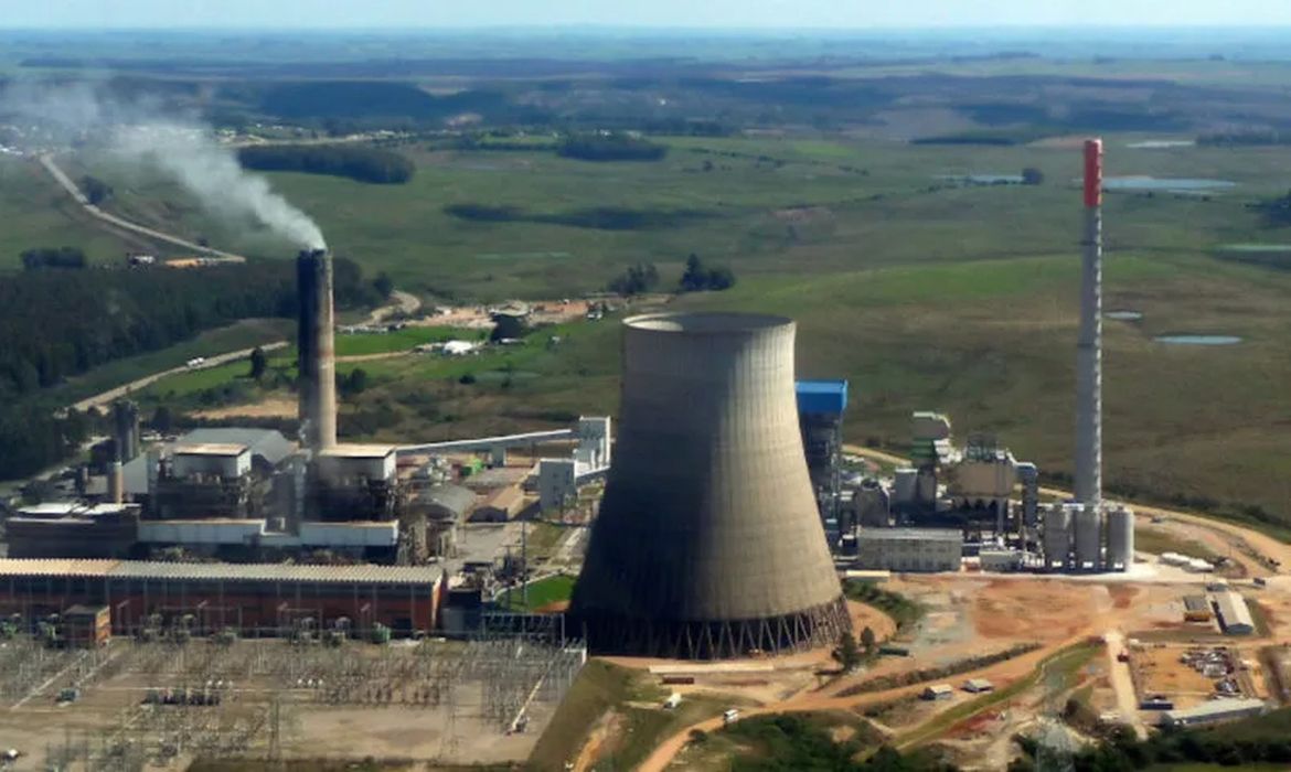 Estudo global vê contradição em política para carvão mineral no Brasil