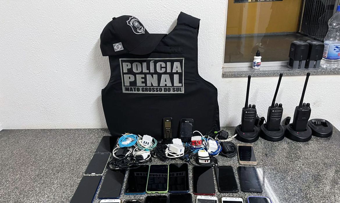 Operação Mute apreendeu 8,5 mil celulares em presídios desde 2023
