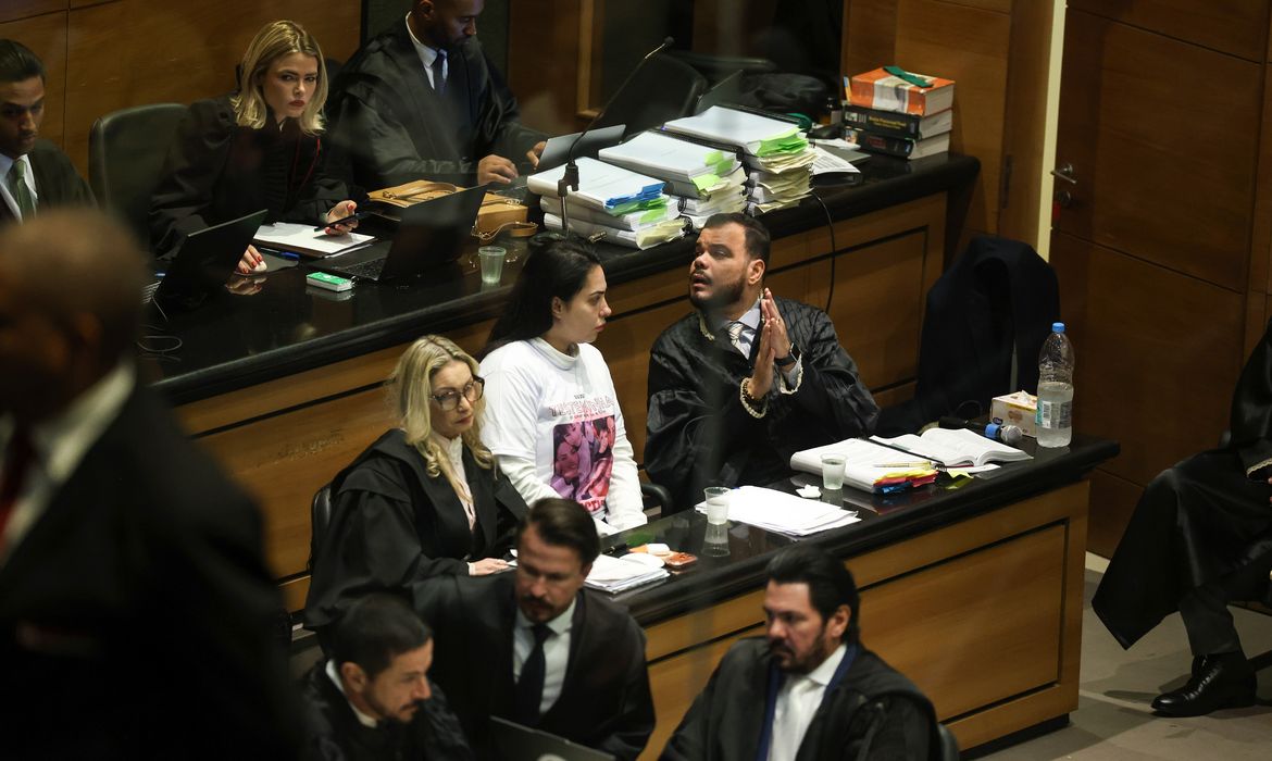 Caso Henry Borel: advogado que sofreu infarto volta ao júri