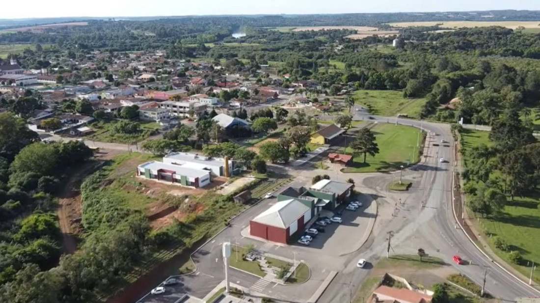 Indústria de papel em Três Barras movimenta bilhões