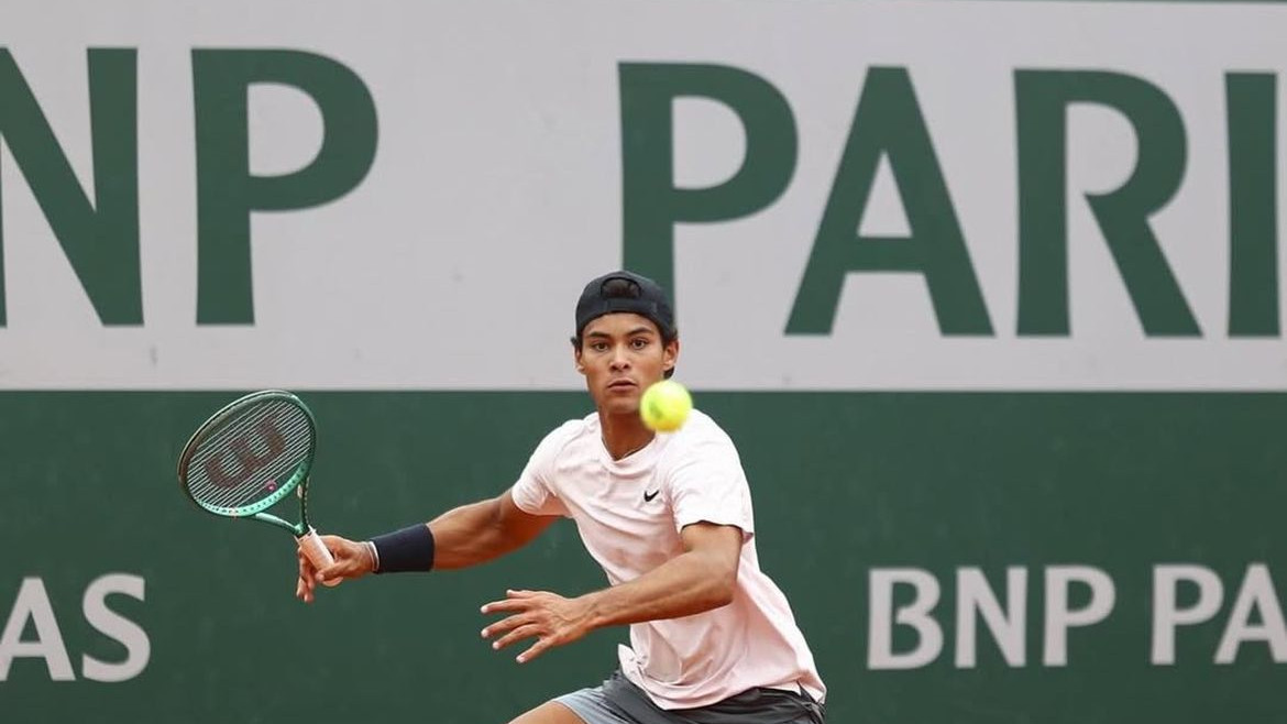 Roland Garros: Luis Guto Miguel bate compatriota e vai &agrave; final juvenil
