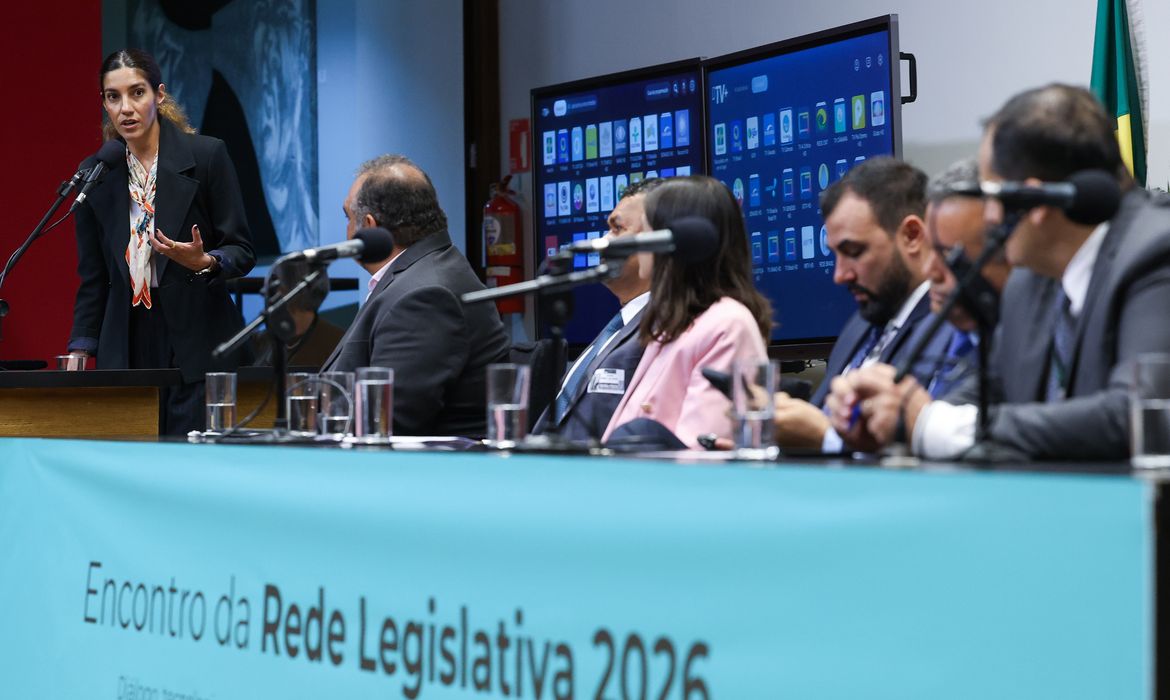 Diretoria destaca papel da EBC na implementação da nova TV Digital