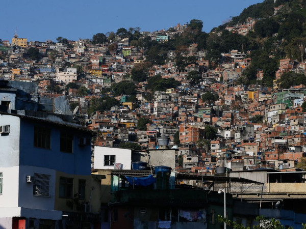 Projeto de turismo em favelas do Rio prepara rota especial para a Copa