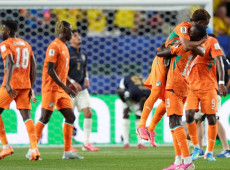 Equador para no travess&atilde;o e Costa do Marfim vence no final, no Grupo E