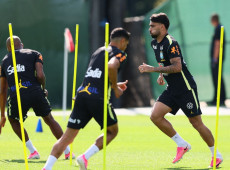 Sele&ccedil;&atilde;o brasileira se reapresenta e faz 1&ordm; treino para encarar Haiti
